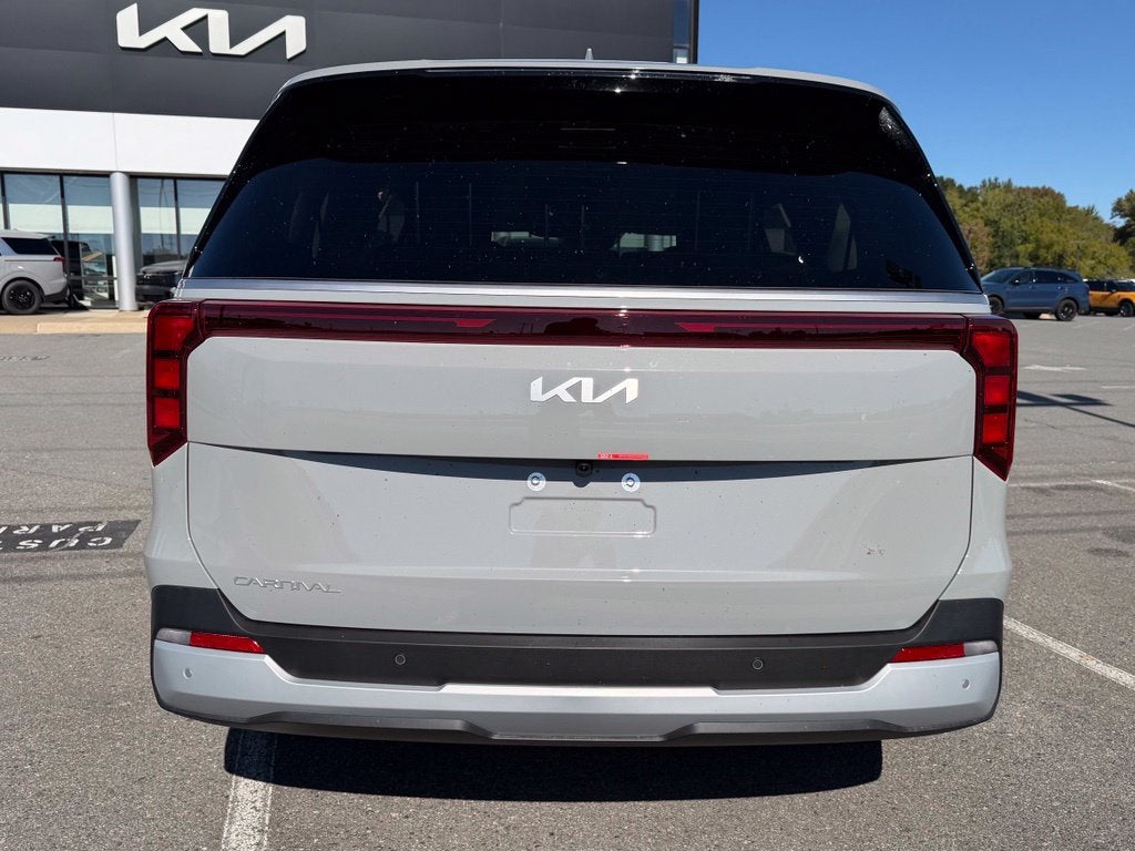 2027 Kia Carnival LXS