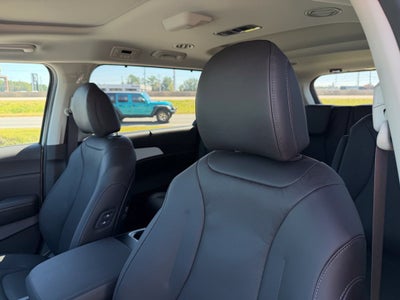 2027 Kia Carnival SX