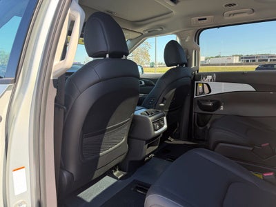 2027 Kia Carnival SX