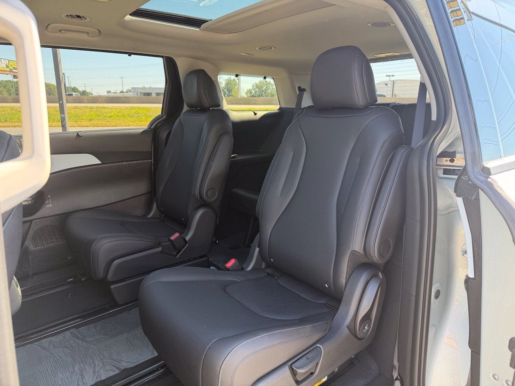 2027 Kia Carnival SX