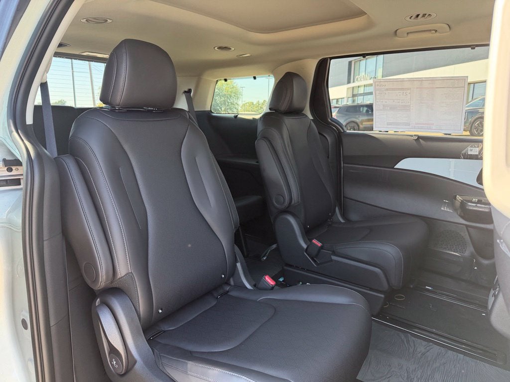 2027 Kia Carnival SX