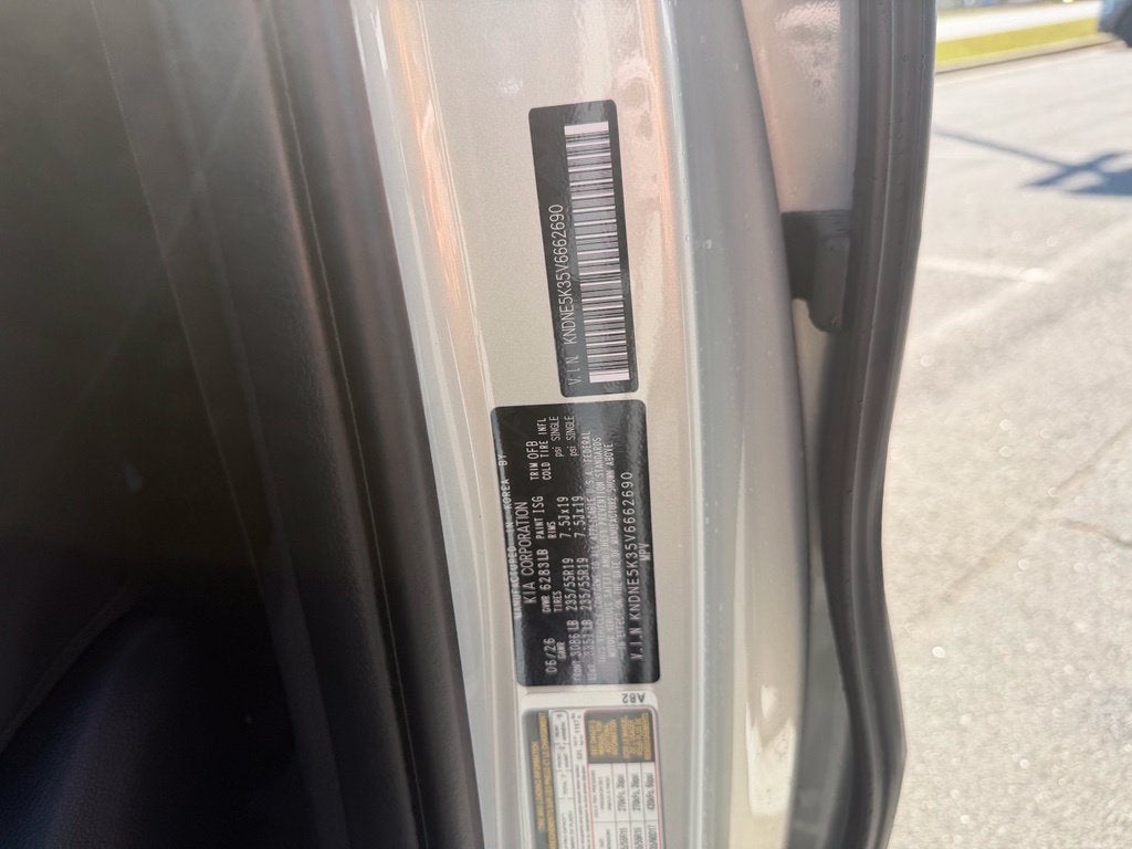 2027 Kia Carnival SX