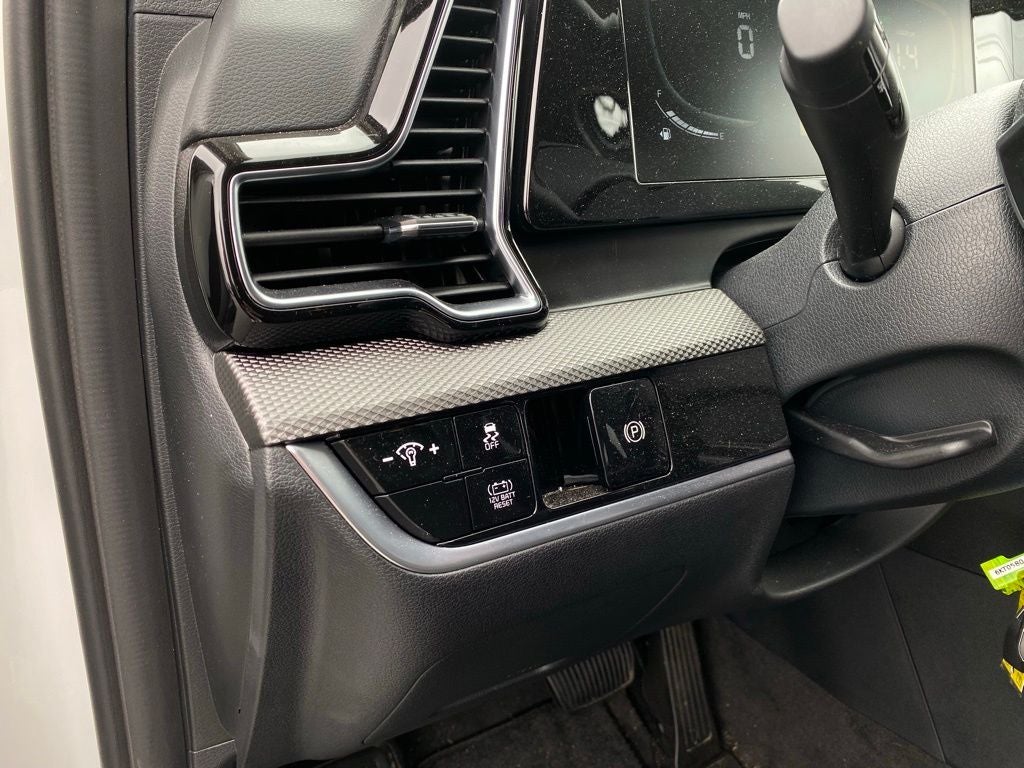 2025 Kia Sportage Hybrid LX