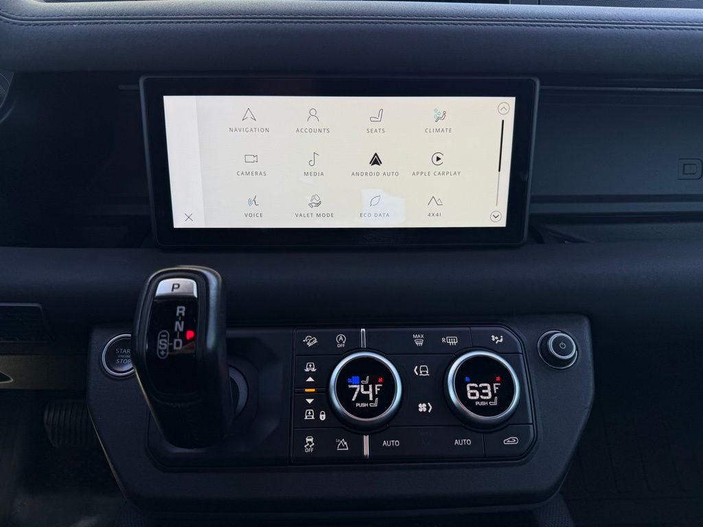 2022 Land Rover Defender 110 X-Dynamic SE