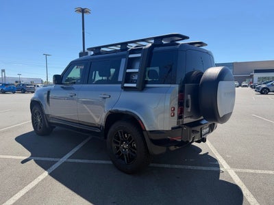 2022 Land Rover Defender 110 X-Dynamic SE