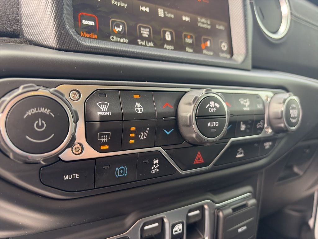 2022 Jeep Wrangler Base