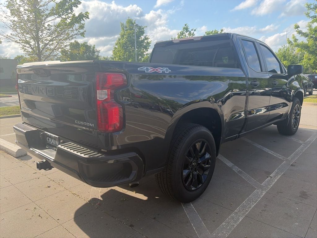 2025 Chevrolet Silverado 1500 Custom