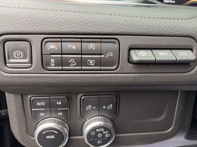 2022 GMC Yukon XL Denali AWD BLACKOUT