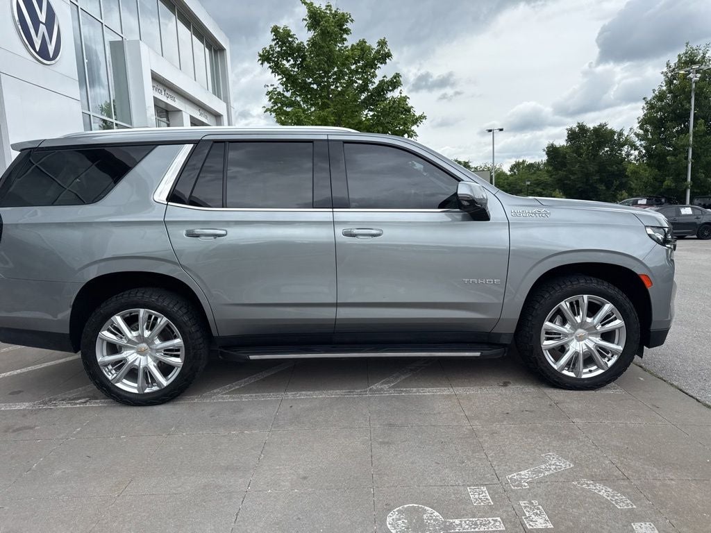 2023 Chevrolet Tahoe High Country PANORAMIC ROOF AND 1OWNER CLEAN CARFAX