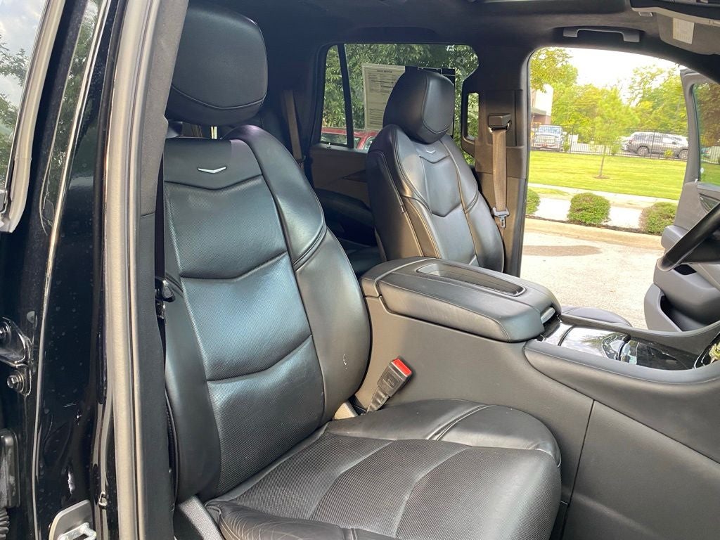 2020 Cadillac Escalade Platinum Edition