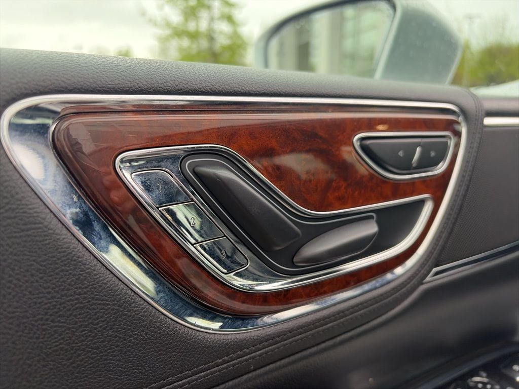 2018 Lincoln Continental Select