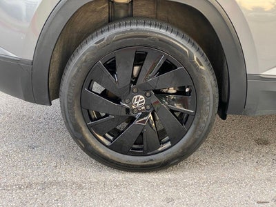 2025 Volkswagen Atlas Cross Sport 2.0T SE w/Technology