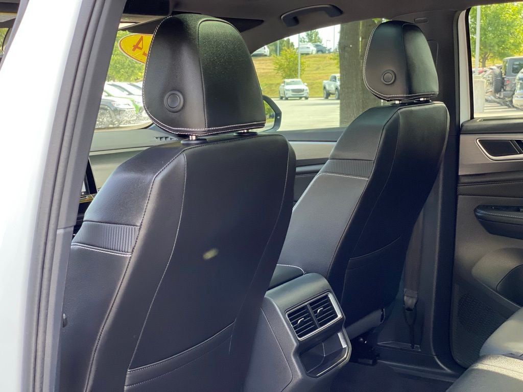 2024 Volkswagen Atlas Cross Sport 2.0T SE w/Technology