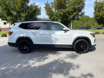 2026 Volkswagen Atlas SE w/Technology
