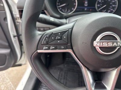 2024 Nissan Sentra SV APPLE CAR PLAY!! CLENA 1 OWNER CARFAX