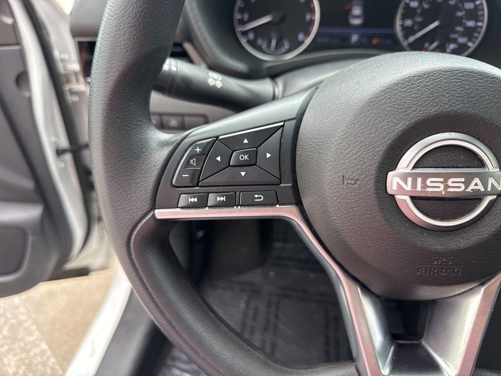 2024 Nissan Sentra SV APPLE CAR PLAY!! CLENA 1 OWNER CARFAX
