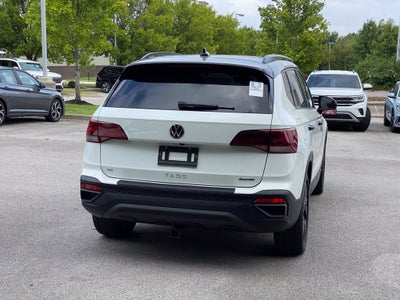 2024 Volkswagen Taos 1.5T SE