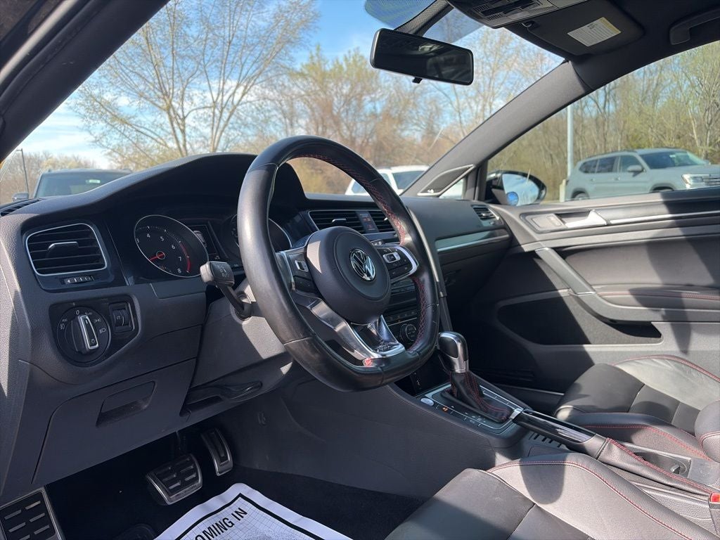 2016 Volkswagen Golf GTI SE w/Performance Package