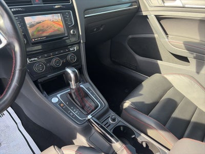 2016 Volkswagen Golf GTI SE w/Performance Package