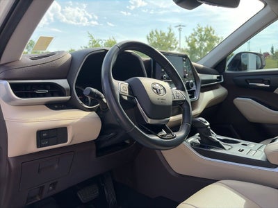 2020 Toyota Highlander XLE