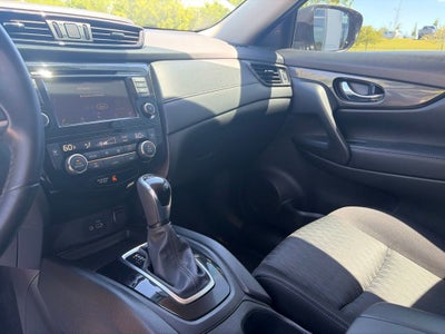 2018 Nissan Rogue SV CLEAN CARFAX LOW MILES