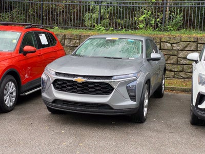 2025 Chevrolet Trax LS