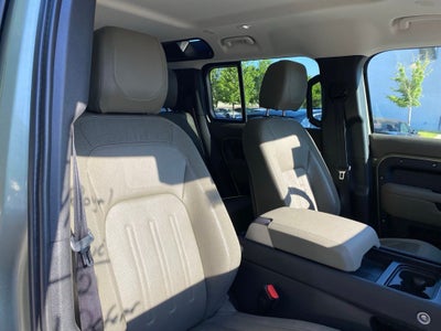2021 Land Rover Defender 110 SE