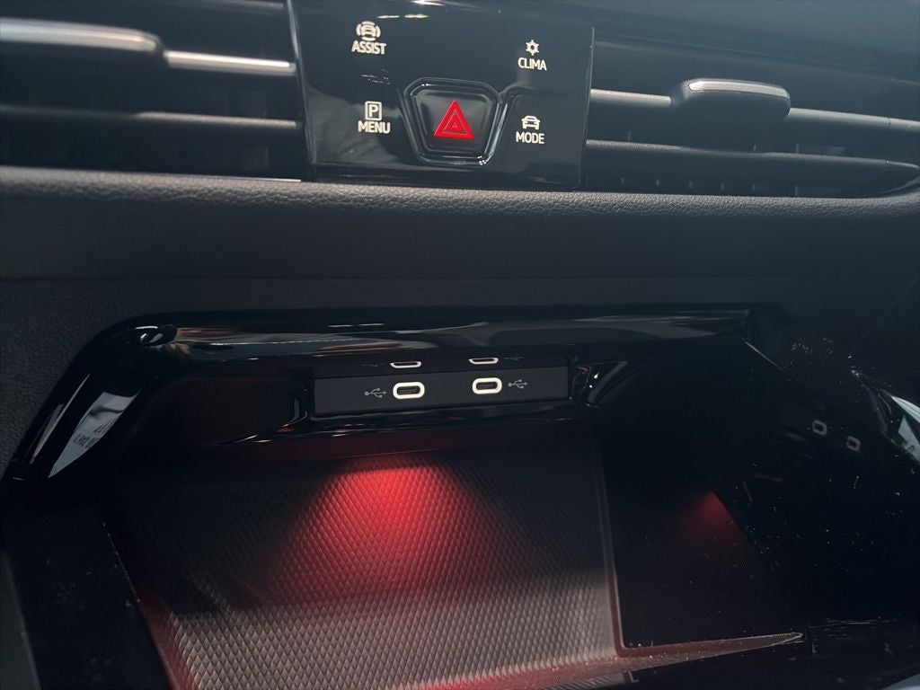 2024 Volkswagen Golf GTI 2.0T SE 1 OWNER LOCAL TRADE