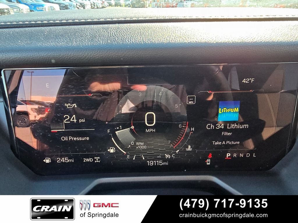2025 GMC Acadia Elevation