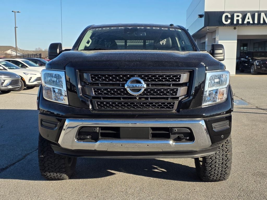 2021 Nissan Titan SV