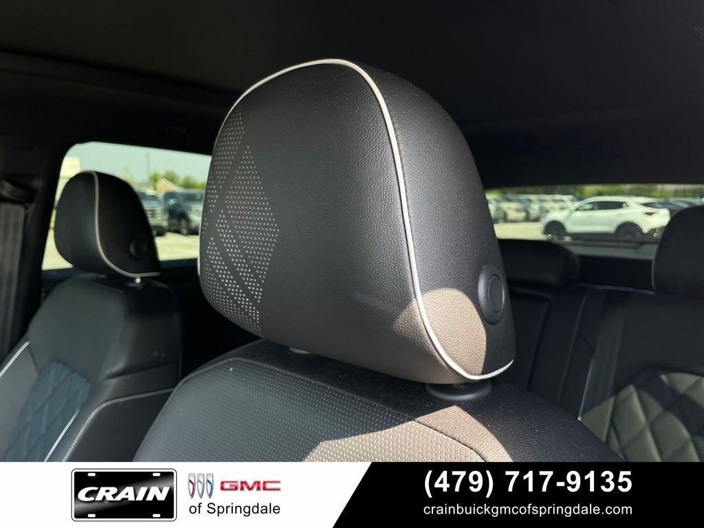 2025 Volkswagen Atlas Cross Sport 2.0T SEL Premium R-Line