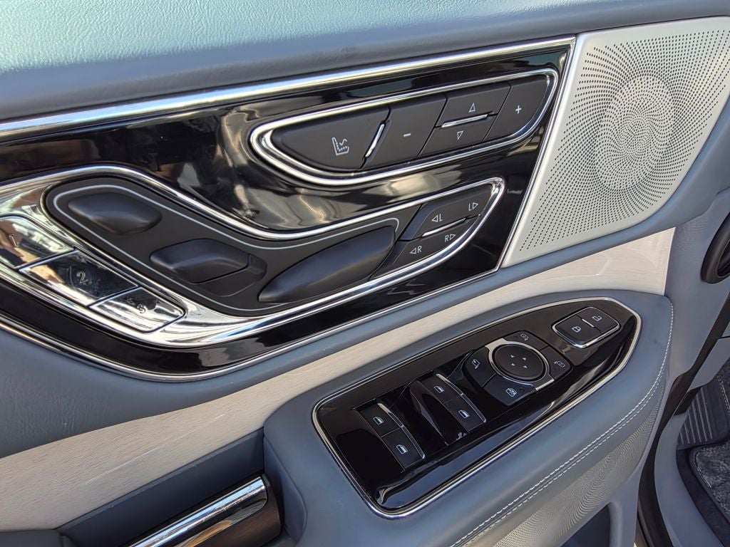 2020 Lincoln Navigator Black Label