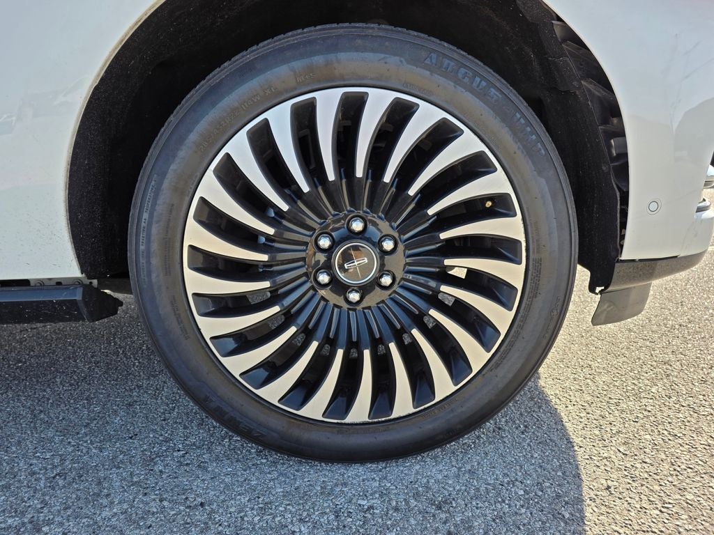 2020 Lincoln Navigator Black Label