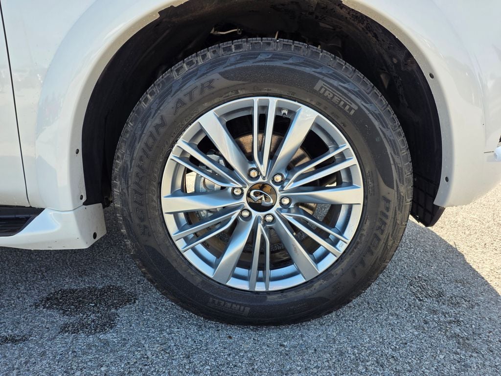 2024 INFINITI QX80 LUXE