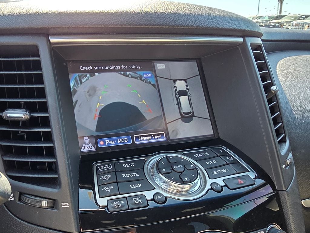 2017 INFINITI QX70 Base