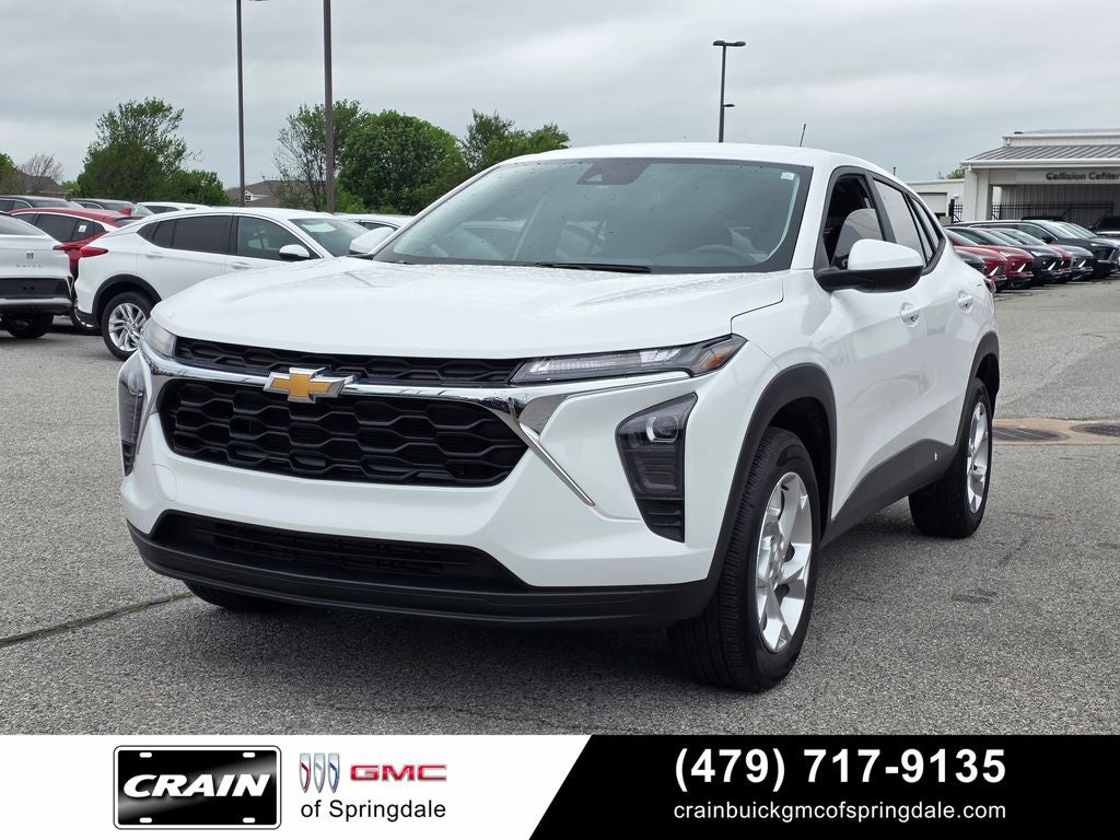 2025 Chevrolet Trax LS Conv / Heated Seats