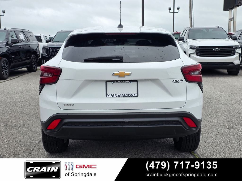 2025 Chevrolet Trax LS Conv / Heated Seats