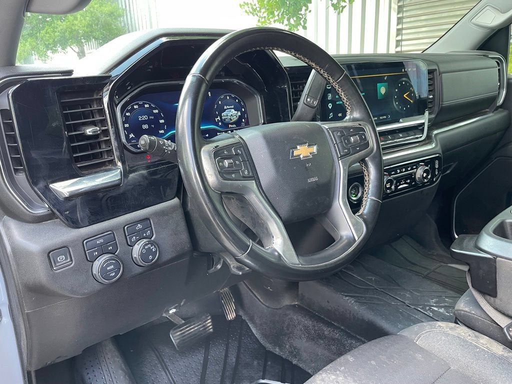 2024 Chevrolet Silverado 1500 LT