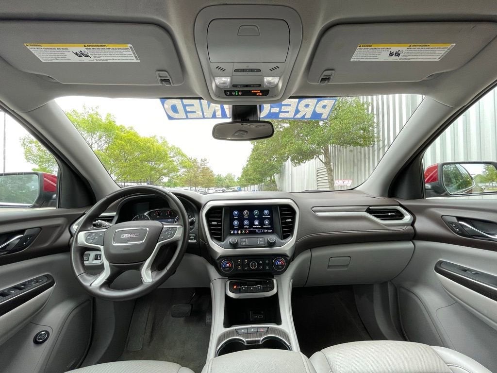 2023 GMC Acadia SLT