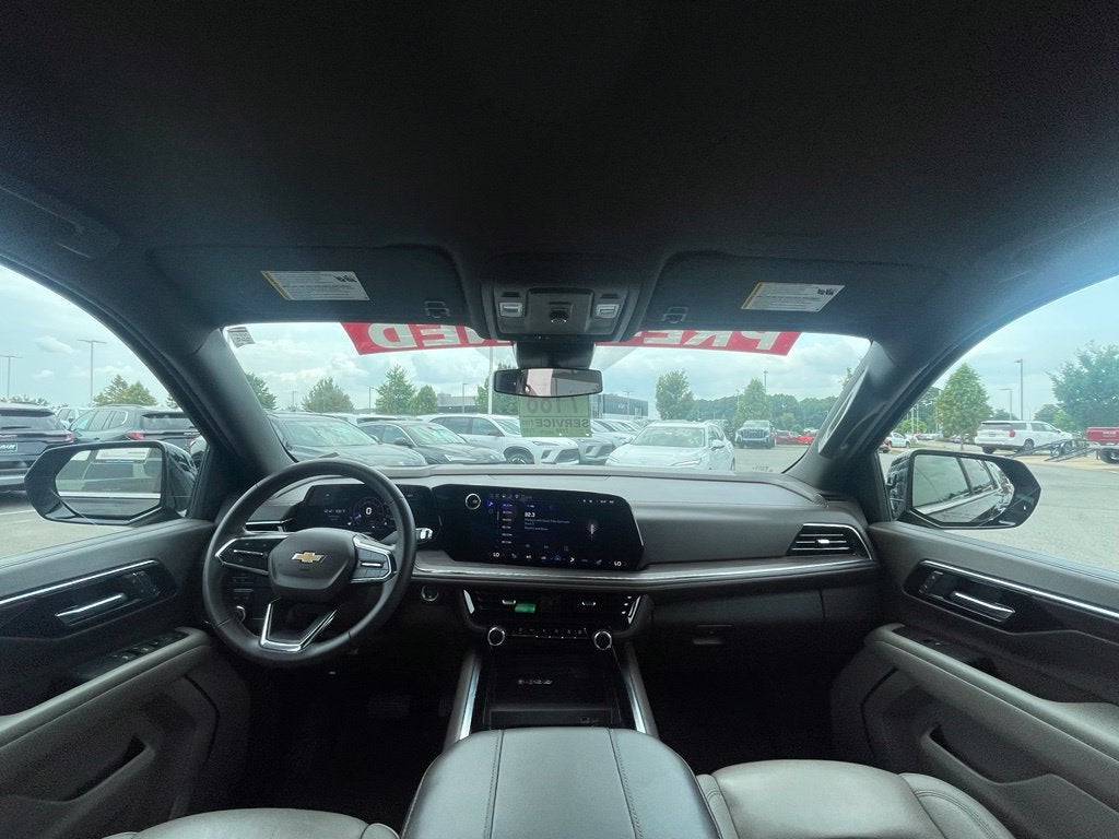 2025 Chevrolet Suburban LT