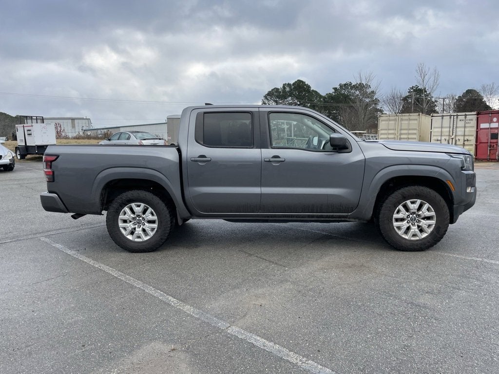 2022 Nissan Frontier SV