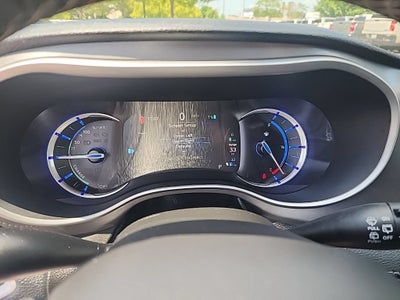 2023 Chrysler Pacifica Hybrid Touring L