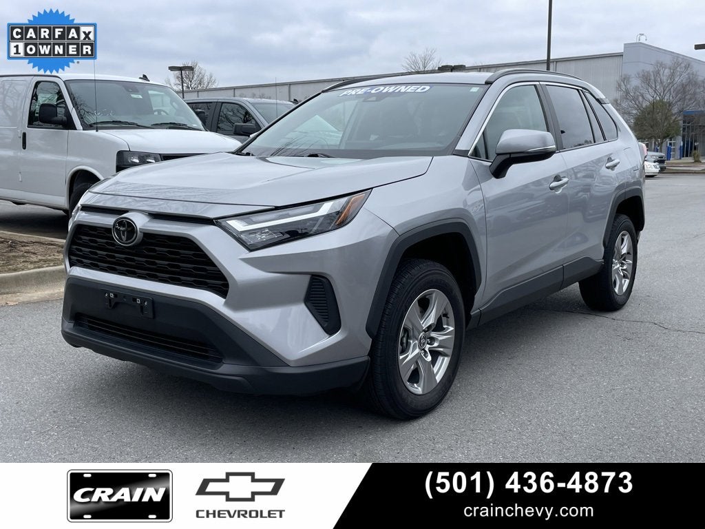 2023 Toyota RAV4 XLE