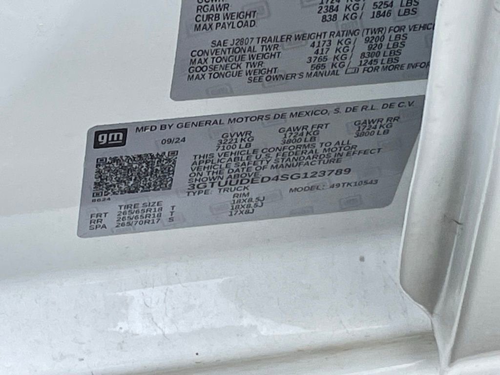 2025 GMC Sierra 1500 SLT