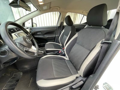 2022 Nissan Versa SV