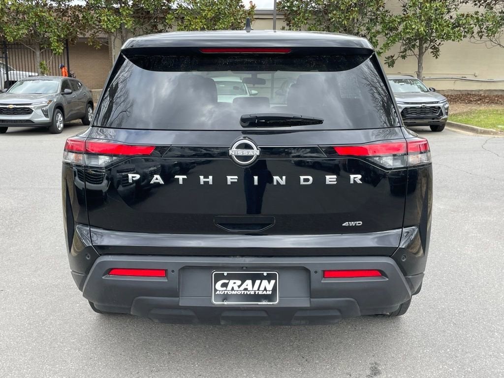 2024 Nissan Pathfinder S