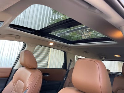 2024 Nissan Pathfinder Platinum