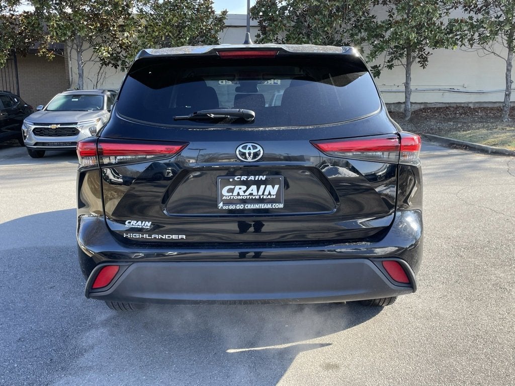 2022 Toyota Highlander L
