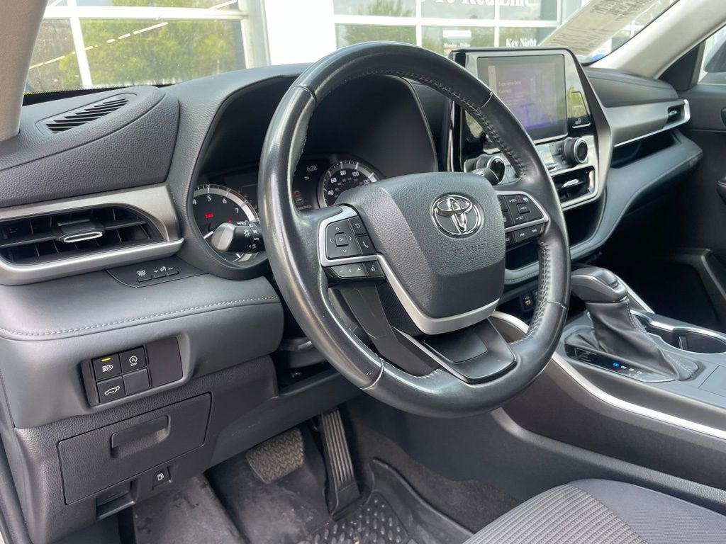 2023 Toyota Highlander L