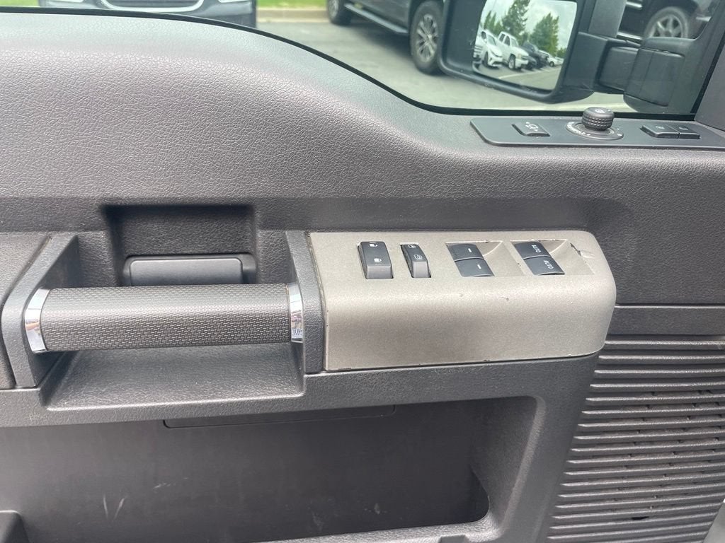 2016 Ford Super Duty F-350 SRW Platinum